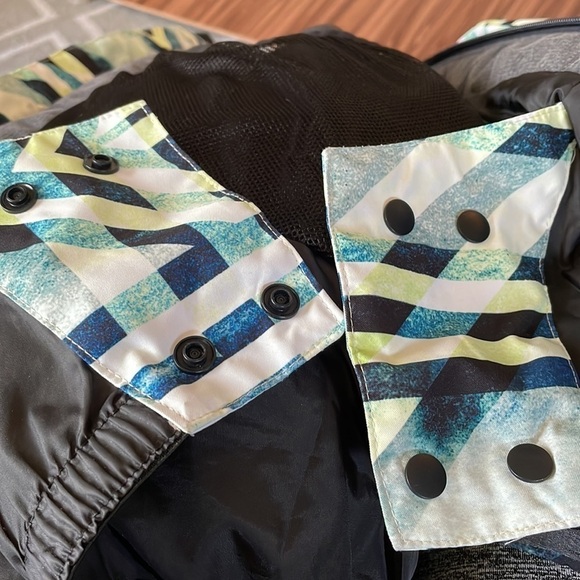 QUICKSILVER Ski Snowboarding Jacket Size 14 - Picture 12 of 13